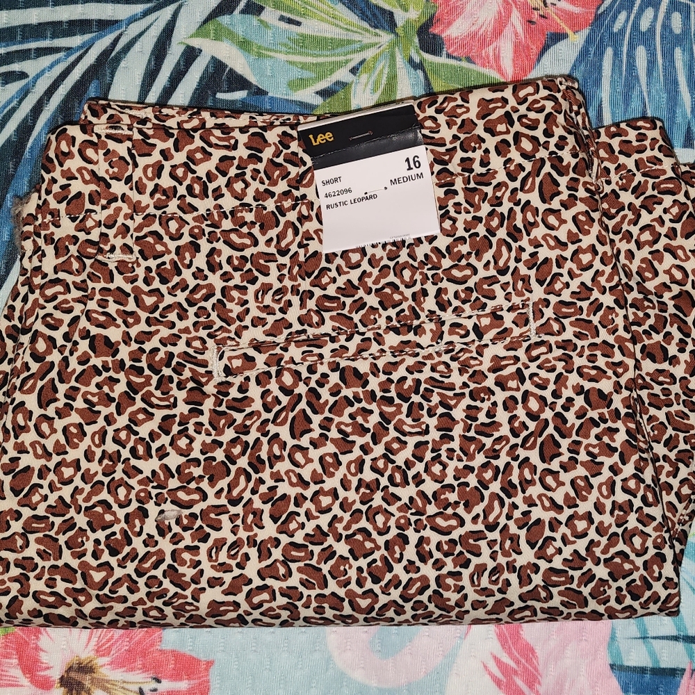 Leopard Print Tailored Shorts